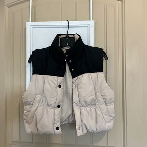 Color block cropped vest